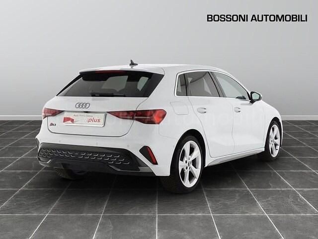 Usata Audi A3 S-Line 150 CV (110 kW) 2024 Bianco ghiaccio metallizzato Berlina
