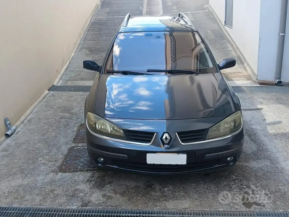 Usata Renault Laguna II 131 CV (96 kW) 2006 Grigio Station wagon