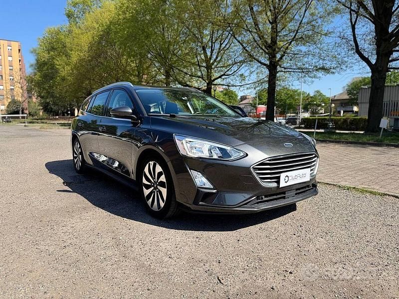 Usata Ford Focus Business Edition 125 CV (91 kW) 2018 Grigio Station wagon