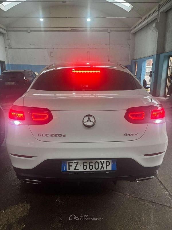 Usata Mercedes GLC250 Premium 194 CV (142 kW) 2019 Bianco Coupé
