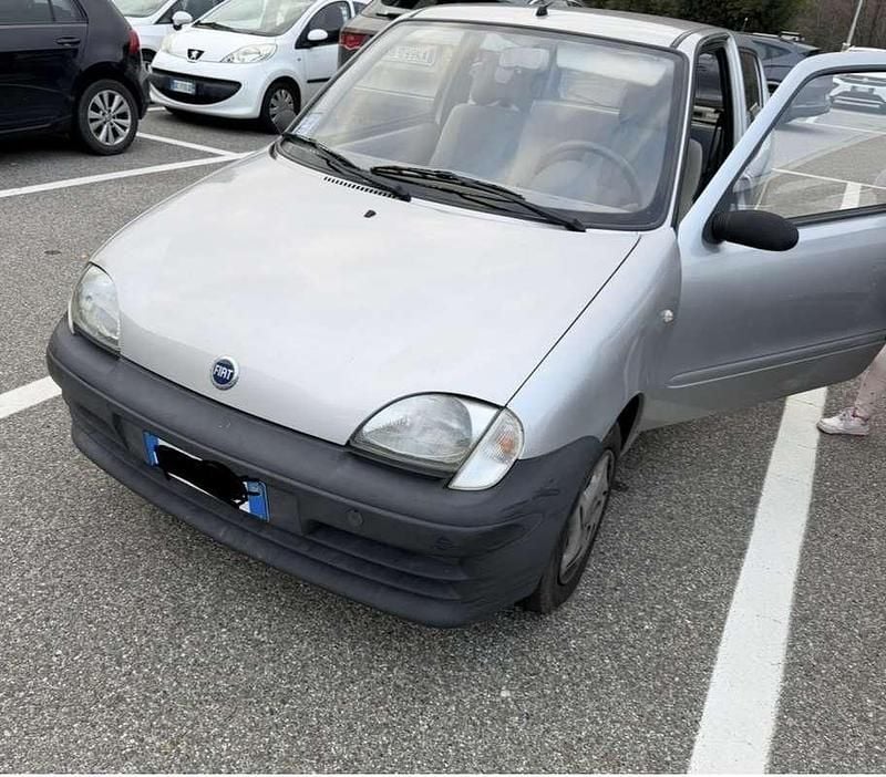 Usata Fiat 600 Pop 54 CV (39 kW) 2005 Argento Utilitaria