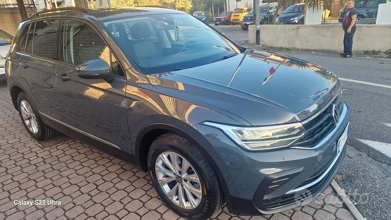 Usata VW Tiguan Life 150 CV (110 kW) 2021 Grigio SUV