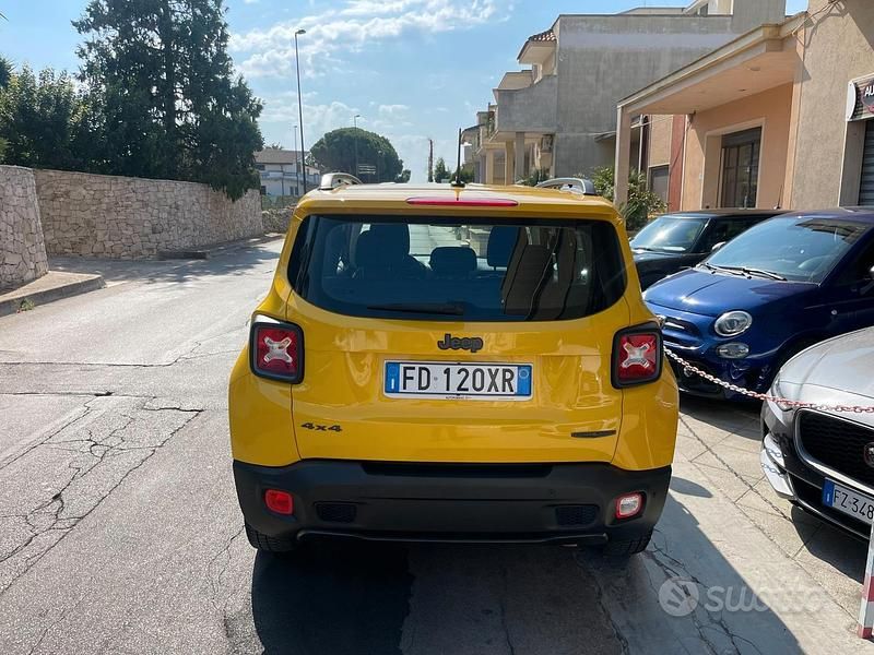 Usata Jeep Renegade Night Eagle 120 CV (88 kW) 2016 Giallo SUV