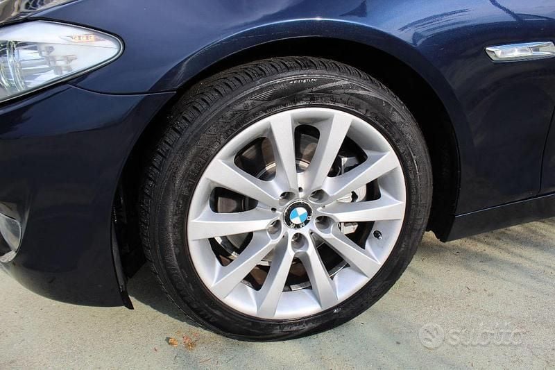 Usata BMW 520 186 CV (136 kW) 2011 Blu Station wagon