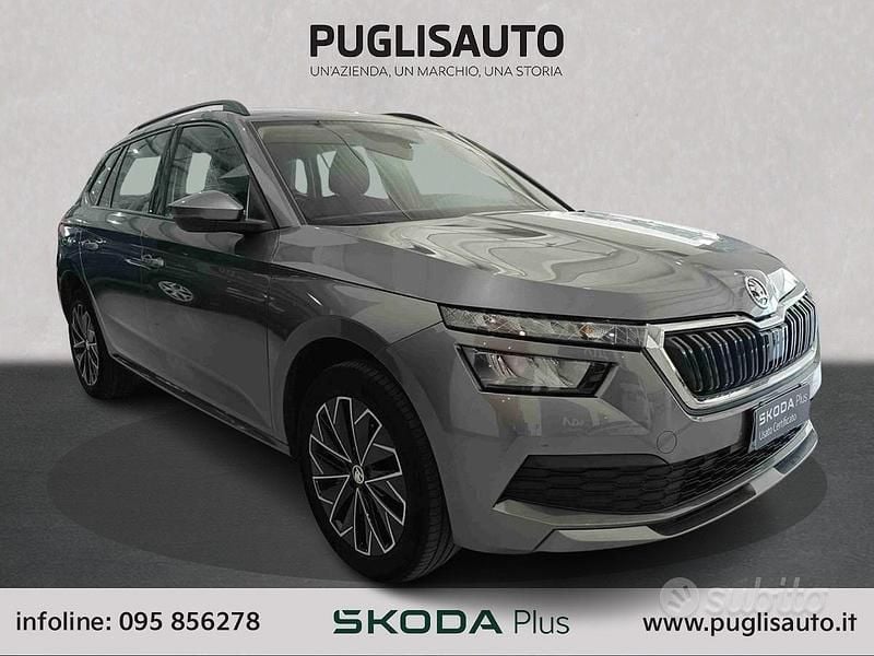 Grigio Usata 2022 Skoda Kamiq Ambition SUV | 16.900 € (Cara) - Immagine 1/4