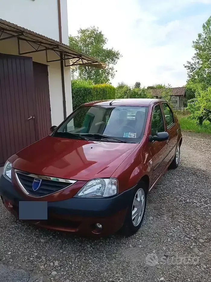 Usata Dacia Logan 87 CV (63 kW) 2006 Rosso Berlina