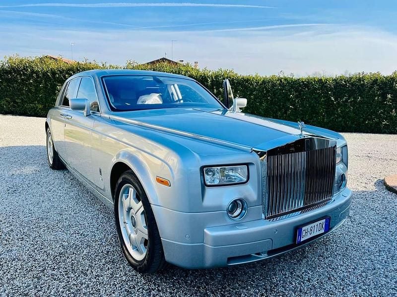 Argento Usata 2004 Rolls Royce Phantom Tre volumi | 99.500 € - Immagine 1/4