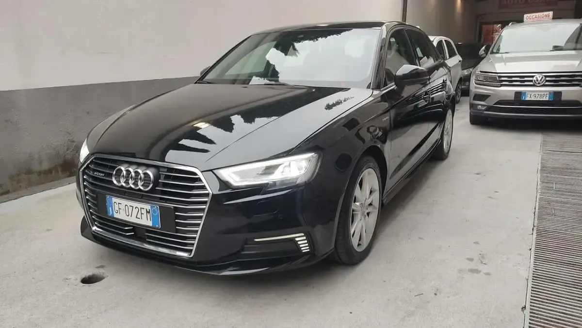 Usata Audi A3 Sportback e-tron Ambiente 150 CV (110 kW) 2017 Nero Utilitaria
