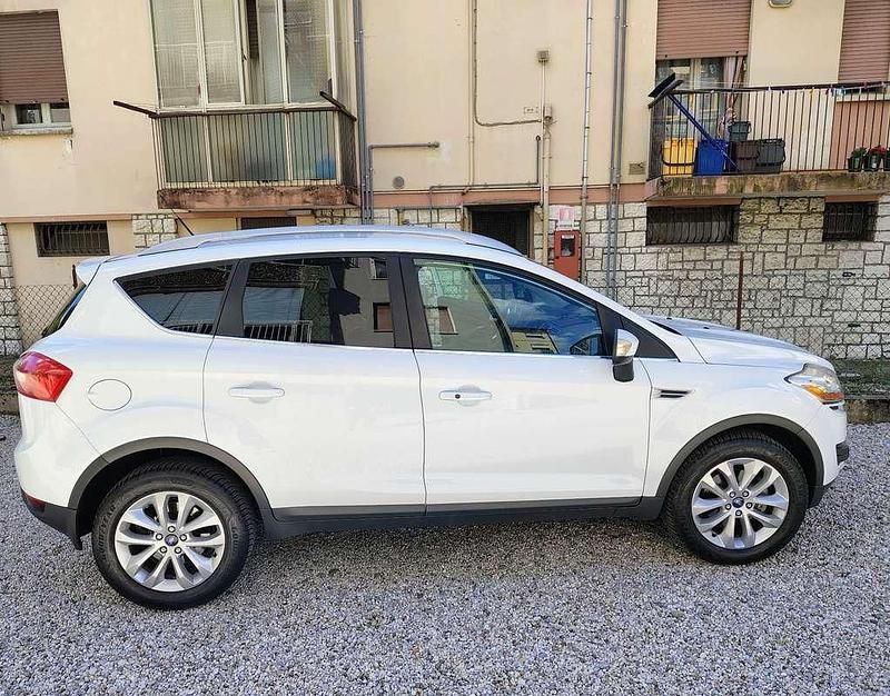 Usata Ford Kuga Individual 163 CV (119 kW) 2012 SUV