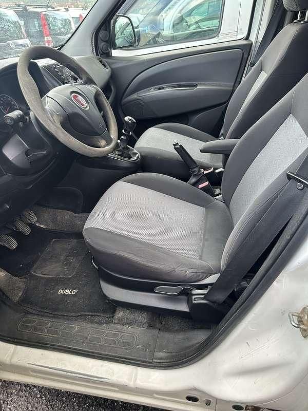 Usata Fiat Doblò Dynamic 105 CV (77 kW) 2014 Monovolume