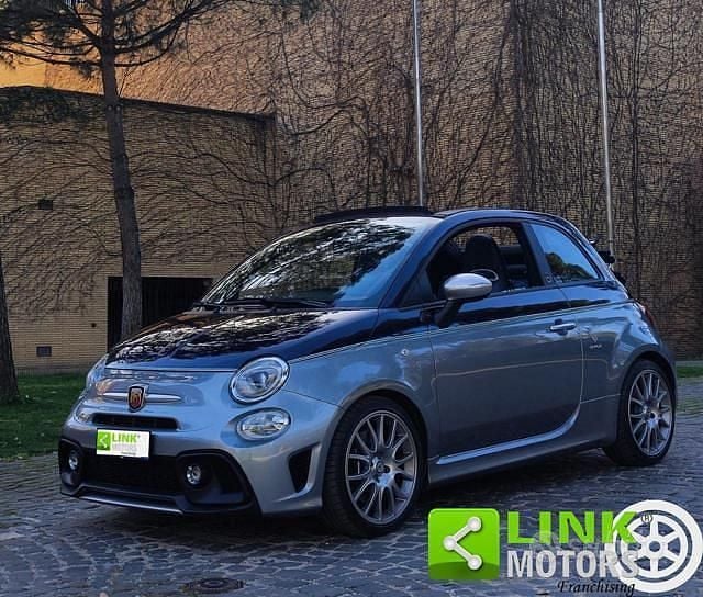 Usata Abarth 695C Rivale 175th Anniversary 180 CV (132 kW) 2017 Grigio Cabrio