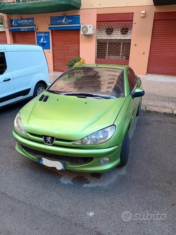 Begagnad Peugeot 206 CC 109 HK (80 kW) 2004 Grön Cab