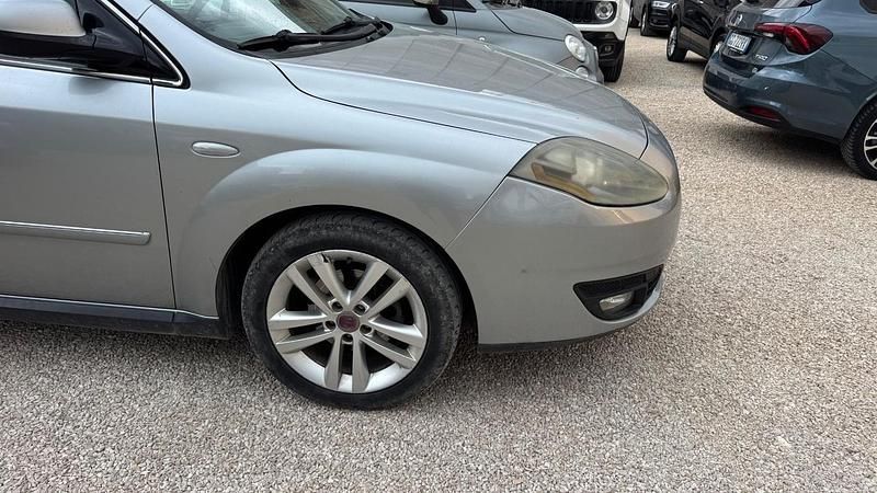 Usata Fiat Croma Emotion 149 CV (109 kW) 2010 Argento Station wagon