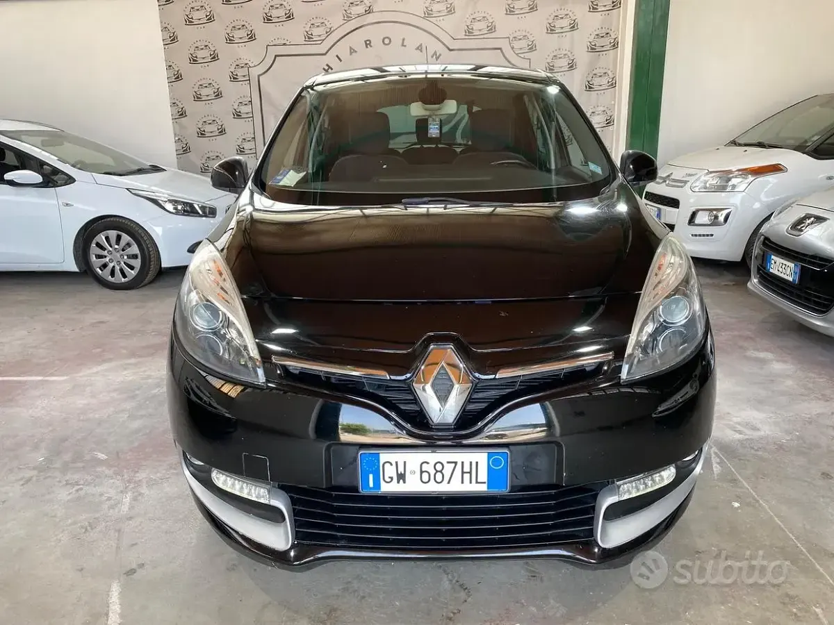 Usata Renault Scénic III LIMITED 110 CV (80 kW) 2014 Nero Monovolume