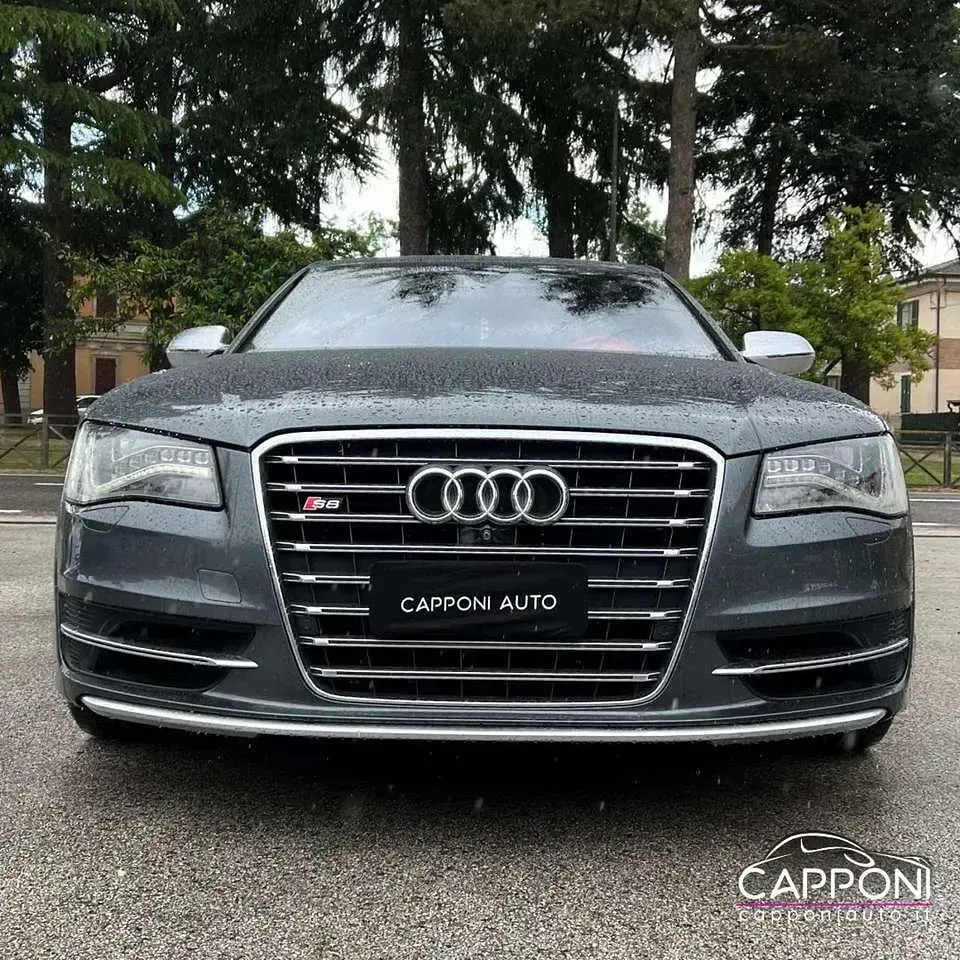 Usata Audi S8 518 CV (380 kW) 2013 Grigio Berlina