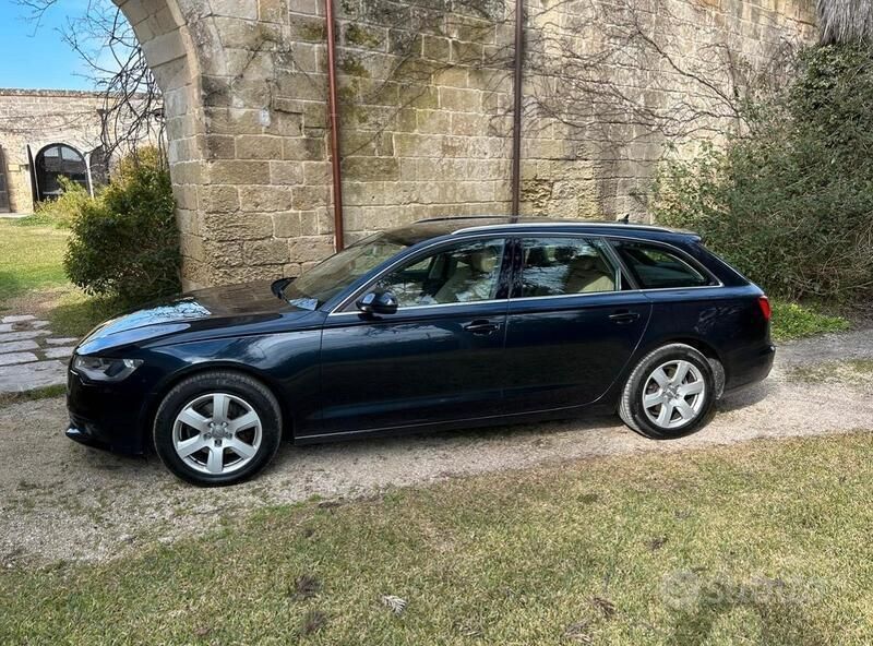 Usata Audi A6 177 CV (130 kW) 2013 Blu Station wagon