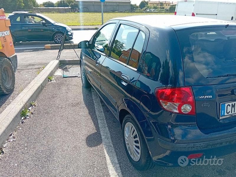 Usata Hyundai Getz GLS 82 CV (60 kW) 2004 Blu Utilitaria