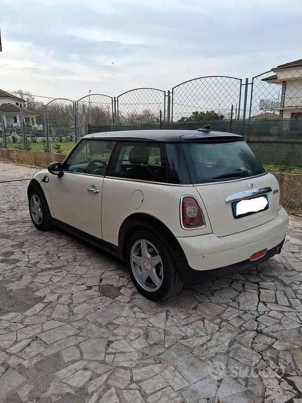 Usata Mini Cooper Coupé Chili 108 CV (79 kW) 2007 Beige Coupé