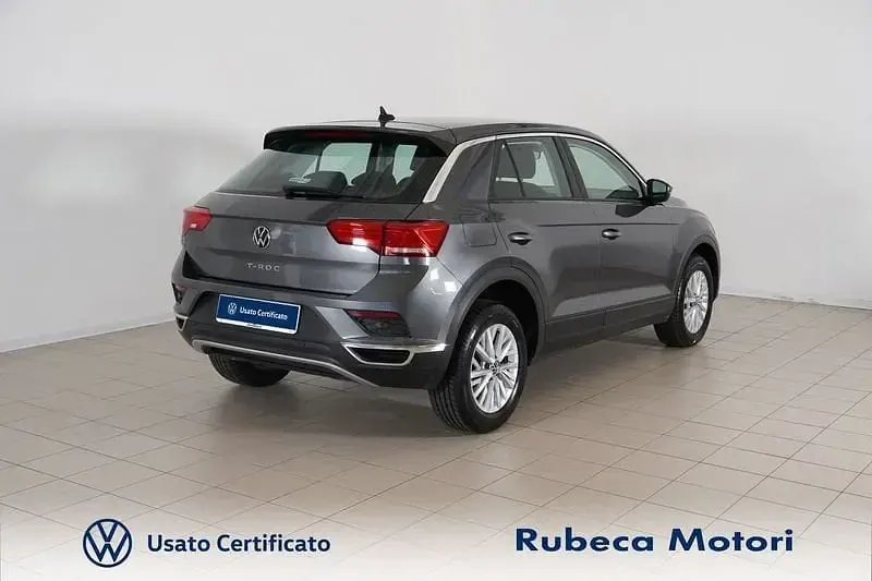 Usata VW T-Roc Style 116 CV (85 kW) 2021 Indium grey SUV