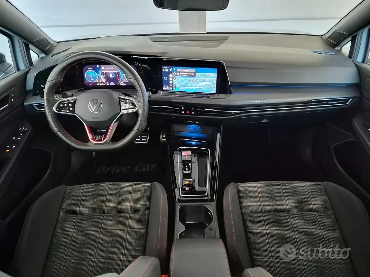 Usata VW Golf VIII GTI 245 CV (180 kW) 2024 Grigio Berlina
