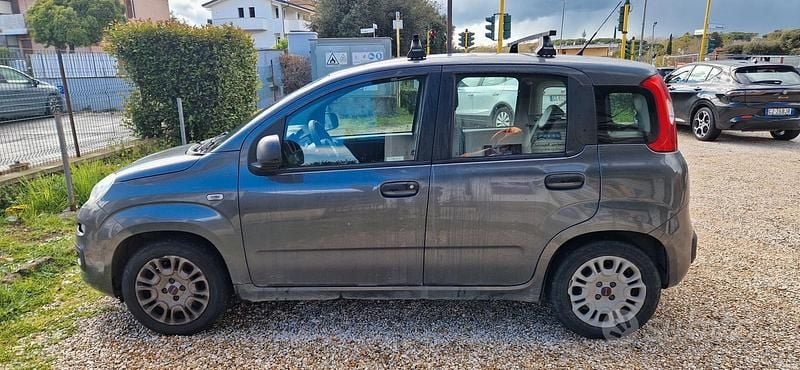 Usata Fiat Panda Lounge 69 CV (50 kW) 2017 Grigio Utilitaria