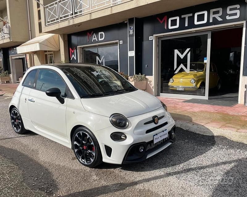 Usata Abarth 595 140 CV (102 kW) 2016 Bianco Berlina