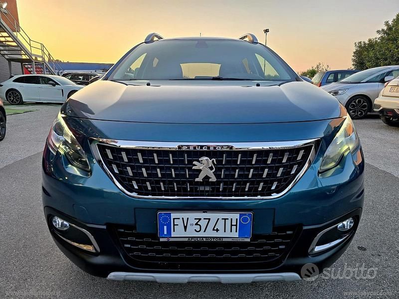 Usata Peugeot 2008 Allure 102 CV (75 kW) 2019 Verde SUV