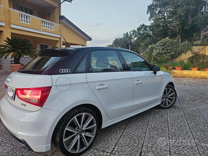 Usata Audi A1 Sportback Attraction 86 CV (63 kW) 2013 Bianco Utilitaria