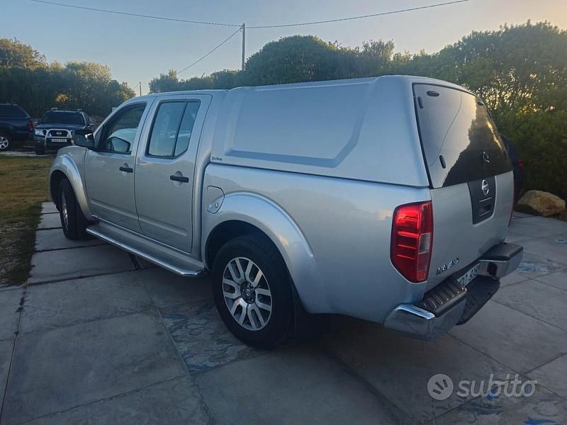 Usata Nissan Navara XE 190 CV (139 kW) 2014 Grigio Pick-up