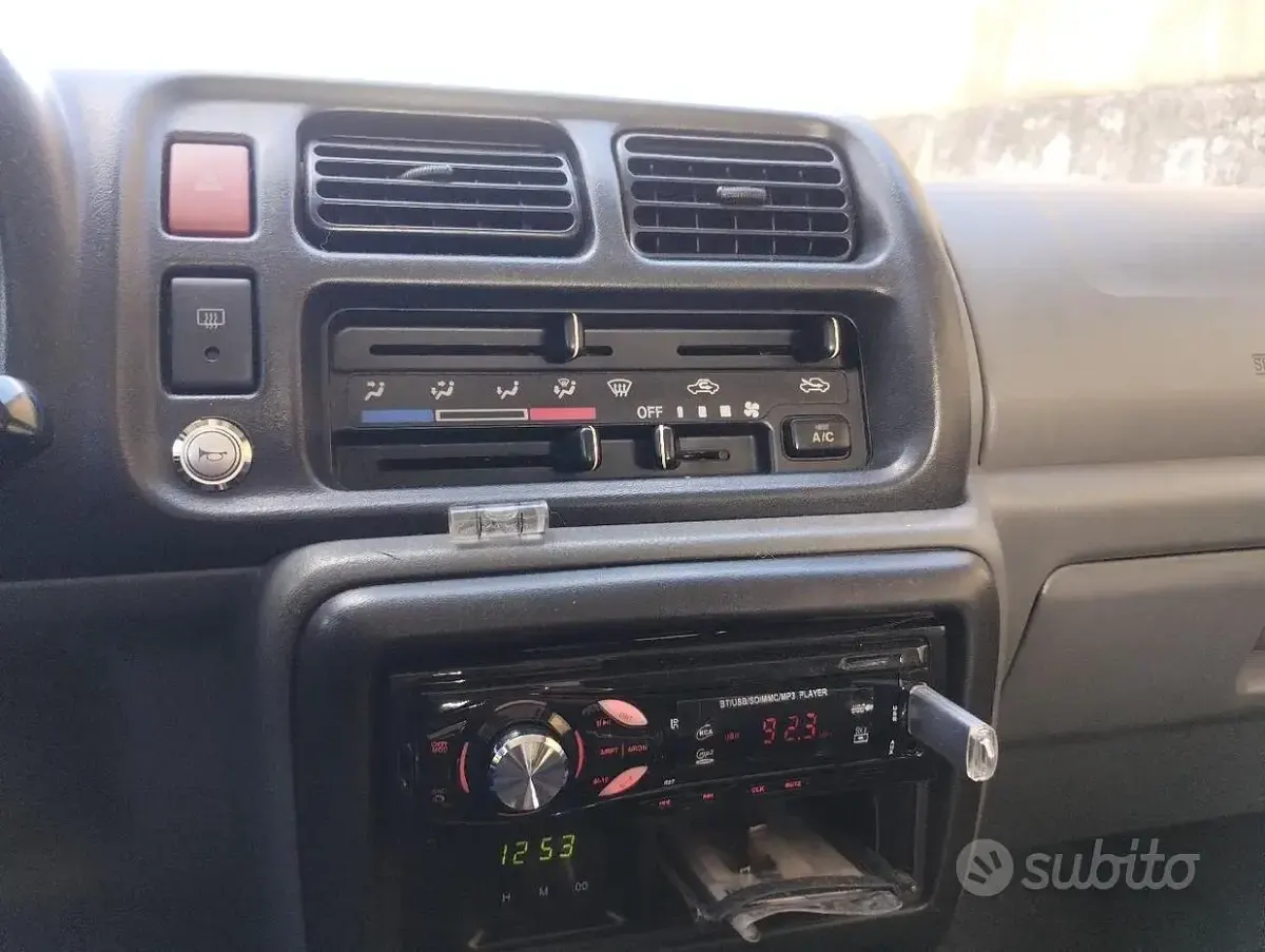 Usata Suzuki Jimny 82 CV (60 kW) 2004 Verde SUV