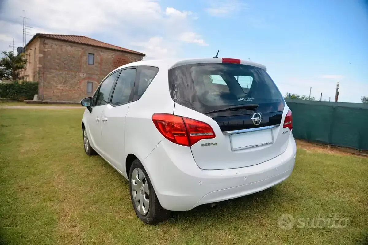 Usata Opel Meriva 95 CV (69 kW) 2012 Monovolume