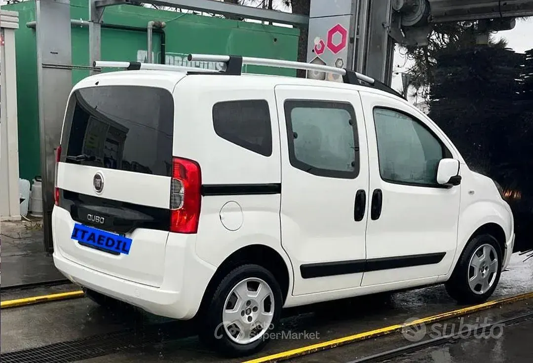 Usata Fiat Qubo Trekking 75 CV (55 kW) 2019 Bianco Monovolume