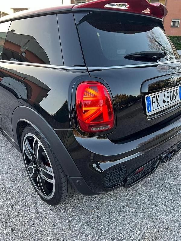 Usata Mini John Cooper Works 236 CV (173 kW) 2017 Utilitaria