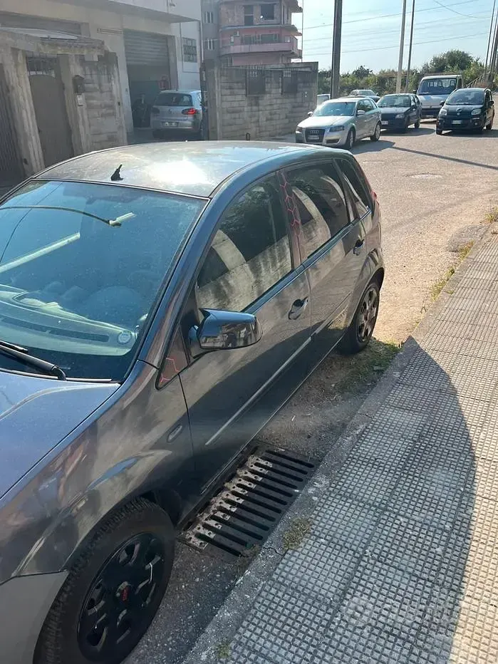 Usata Ford Fiesta 68 CV (50 kW) 2007 Utilitaria