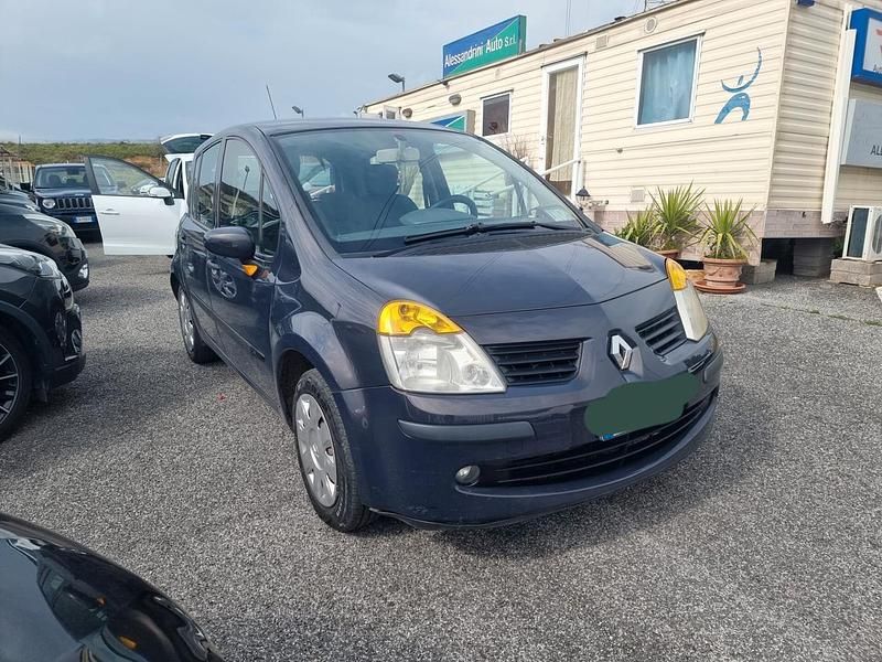 Usata Renault Modus Dynamique 75 CV (55 kW) 2005 Grigio Monovolume