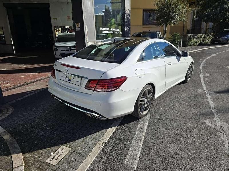 Usata Mercedes E250 AMG 204 CV (150 kW) 2016 Bianco Coupé