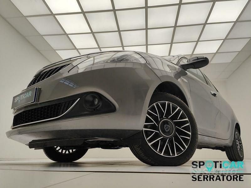 Usata Lancia Ypsilon S 69 CV (50 kW) 2024 Grigio Utilitaria