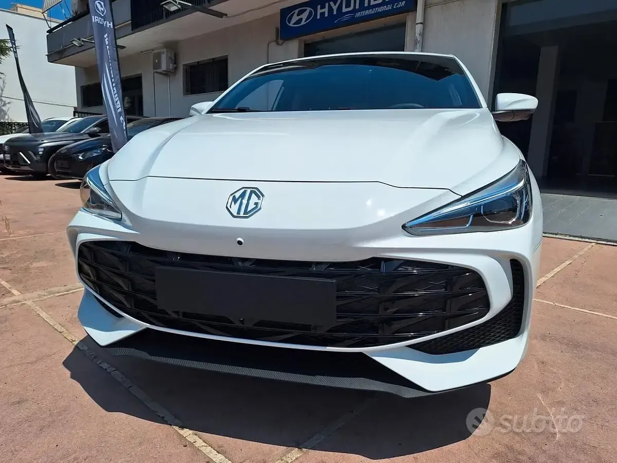 Nuevo MG MG3 Comfort 115 CV (84 kW) 2026 Amarillo Utilitario