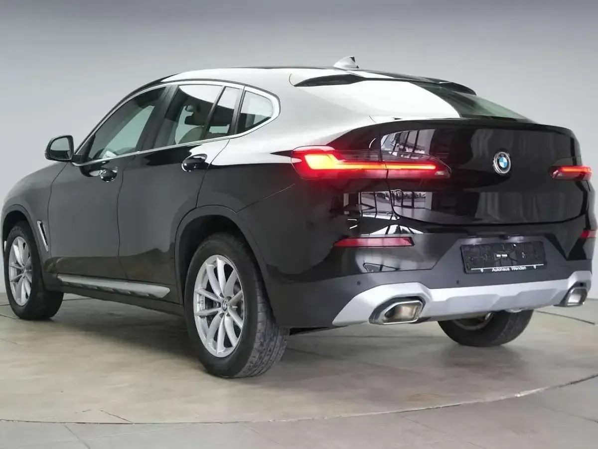 Usata BMW X4 Advantage 190 CV (139 kW) 2022 Nero SUV