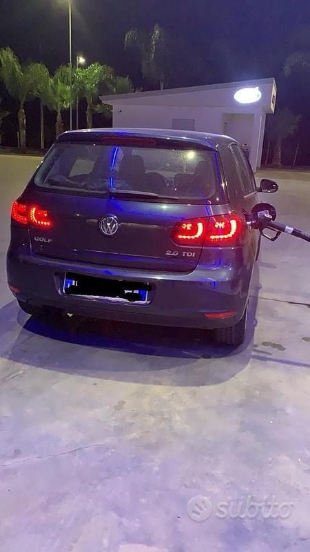 Usata VW Golf VI 140 CV (102 kW) 2009 Blu Utilitaria