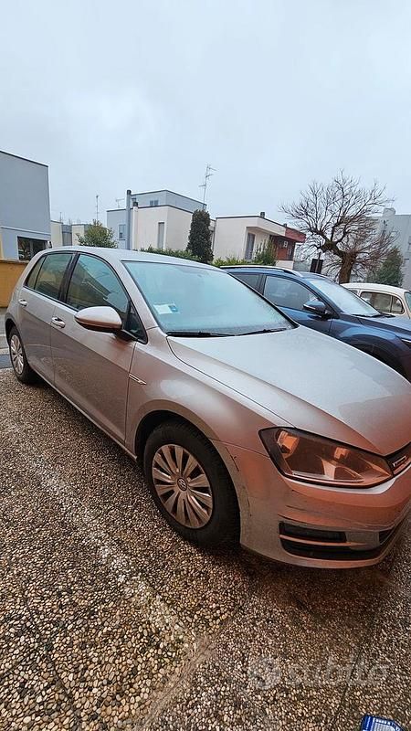 Usata VW Golf VII 110 CV (80 kW) 2014 Berlina