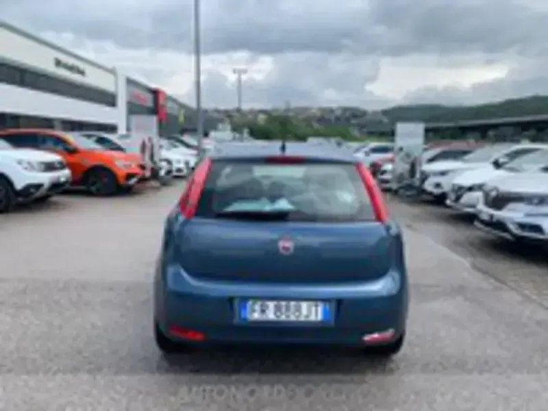Usata Fiat Punto Street 70 CV (51 kW) 2018 Blu/azzurro Utilitaria