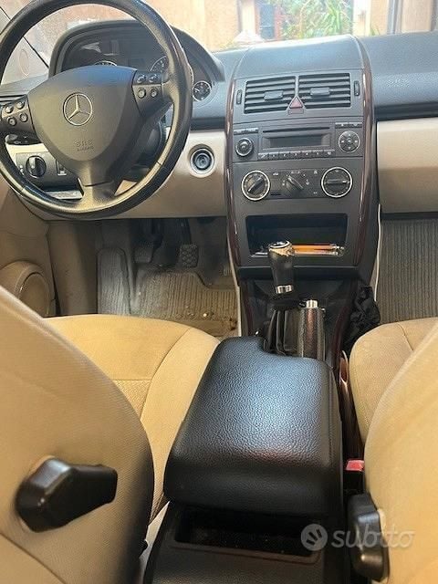 Usata Mercedes A200 109 CV (80 kW) 2008 Utilitaria