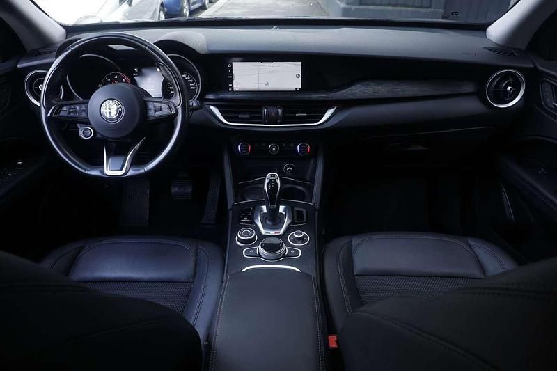 Usata Alfa Romeo Stelvio Business 190 CV (139 kW) 2020 Grigio scuro SUV