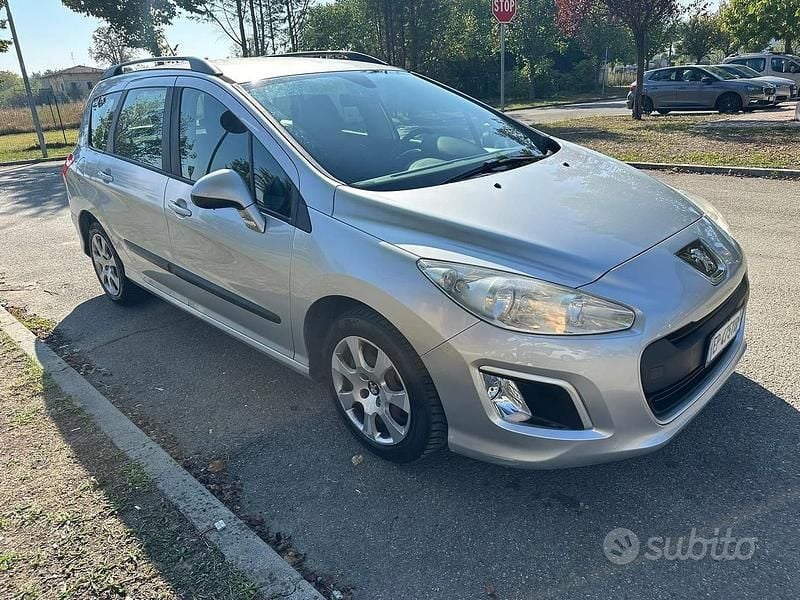 Usata 2013 Peugeot 308 SW Station wagon | 3900 € (Super prezzo) - Immagine 1/4
