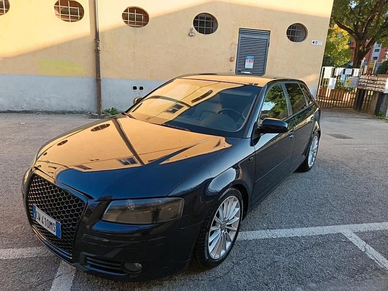 Usata Audi A3 199 CV (146 kW) 2005 Blu Utilitaria