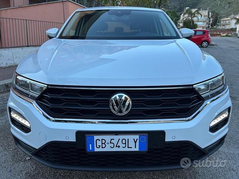 Usata VW T-Roc 116 CV (85 kW) 2019 Bianco SUV