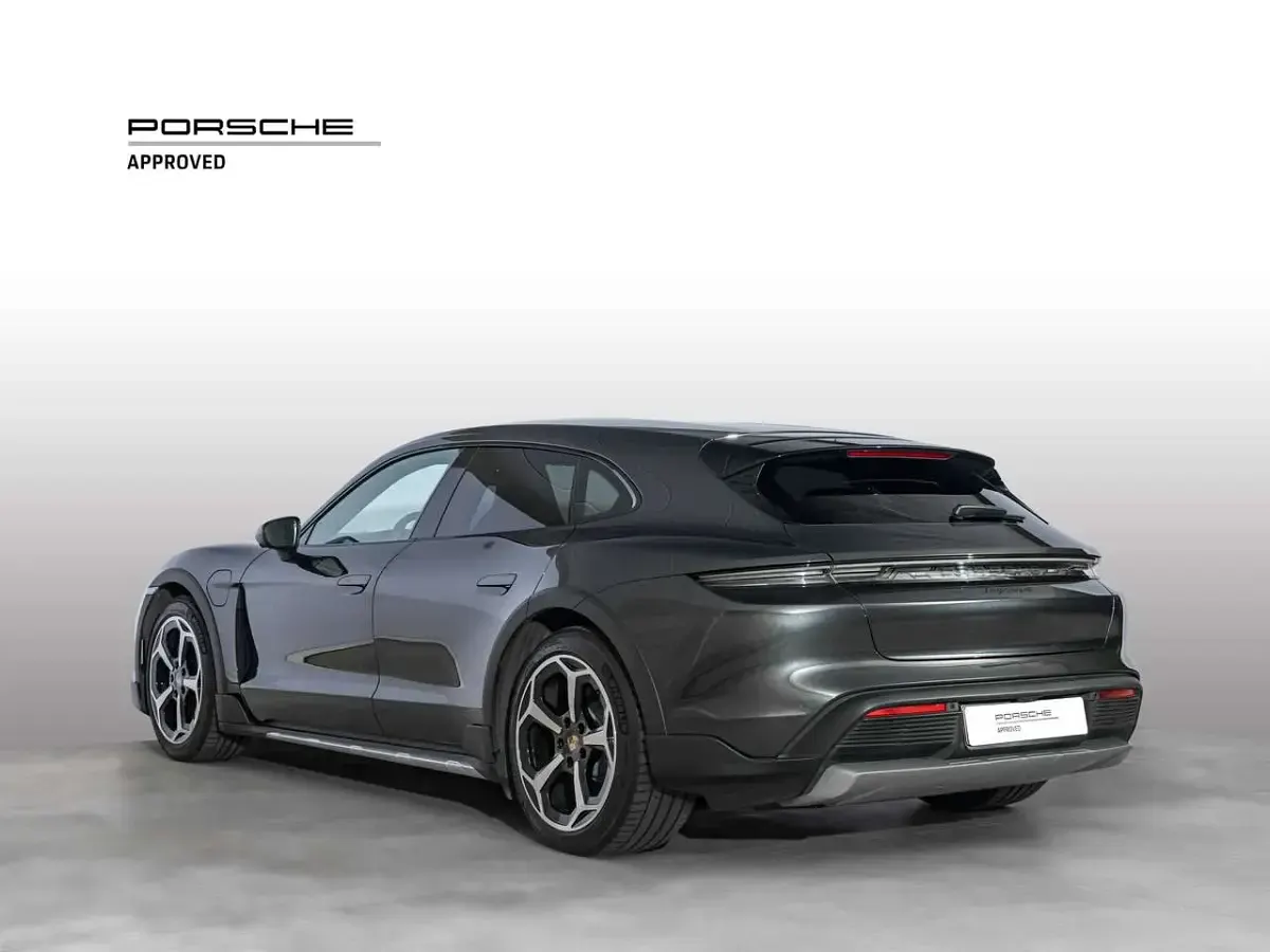 Usata Porsche Taycan 4 Cross Turismo Cross Turismo 319 kW (435 CV) 2024 Vulcano Station wagon