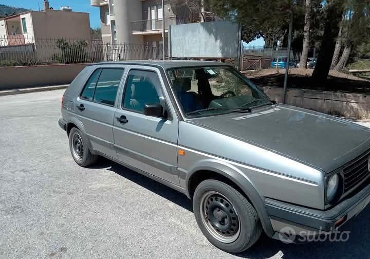 Usata VW Golf II 73 CV (53 kW) 1988 Grigio Utilitaria