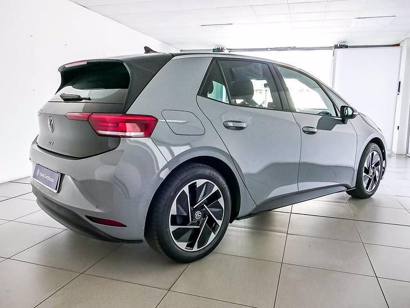Usata VW ID.3 Pro Performance 150 kW (204 CV) 2024 Moonstone grey nero Utilitaria